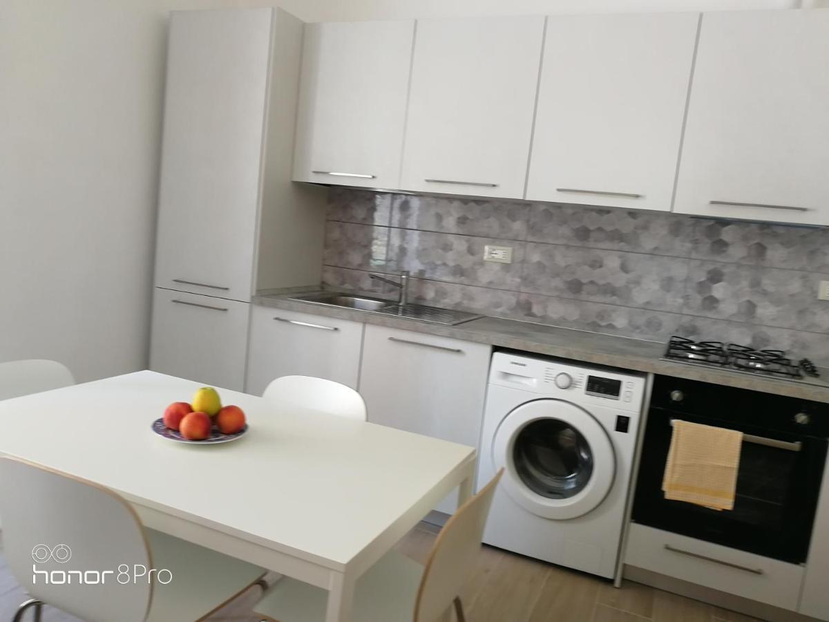 Отель Casa Viorica 2 Анкона Экстерьер фото